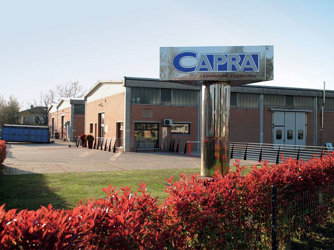 L'Azienda CAPRA Inox - Progettazione e Produzione di attrezzature professionali per il settore caseario, agricoltura, Street food